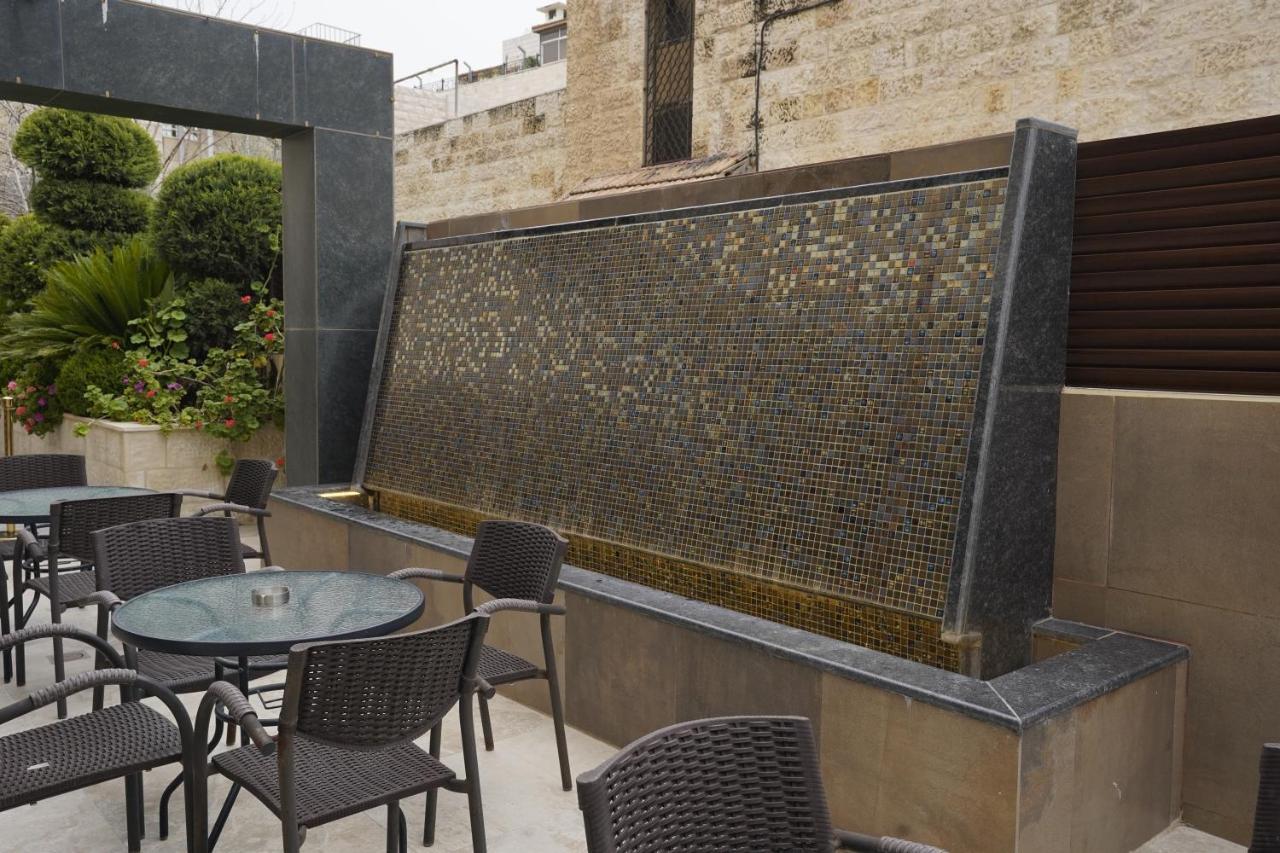 Naylover Hotel Suites Amman Ngoại thất bức ảnh