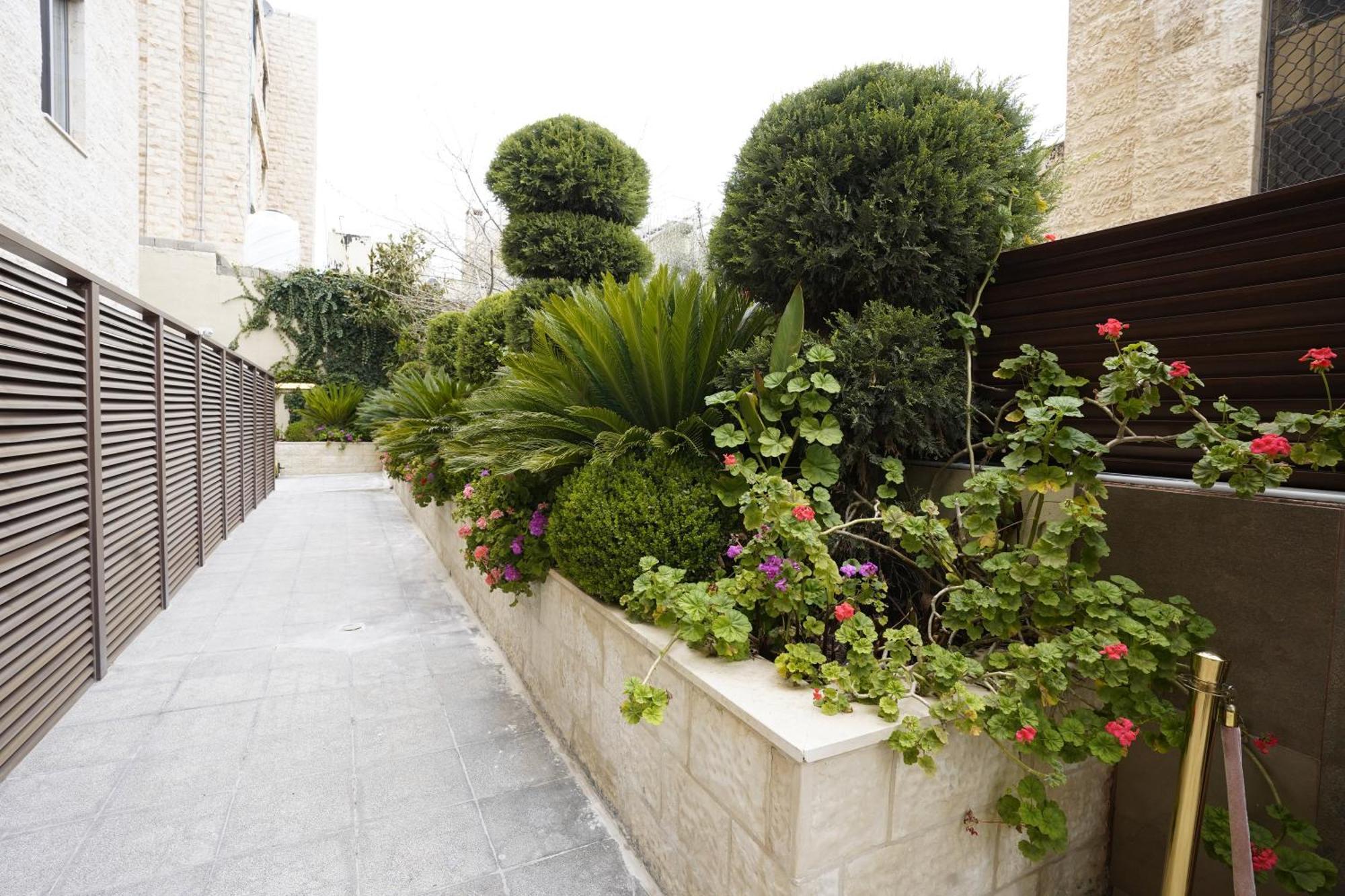 Naylover Hotel Suites Amman Ngoại thất bức ảnh