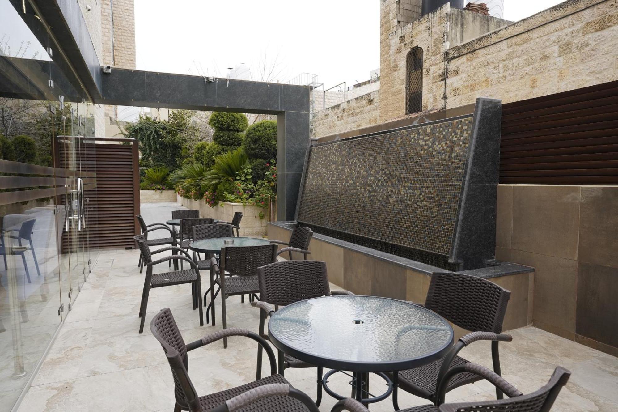Naylover Hotel Suites Amman Ngoại thất bức ảnh