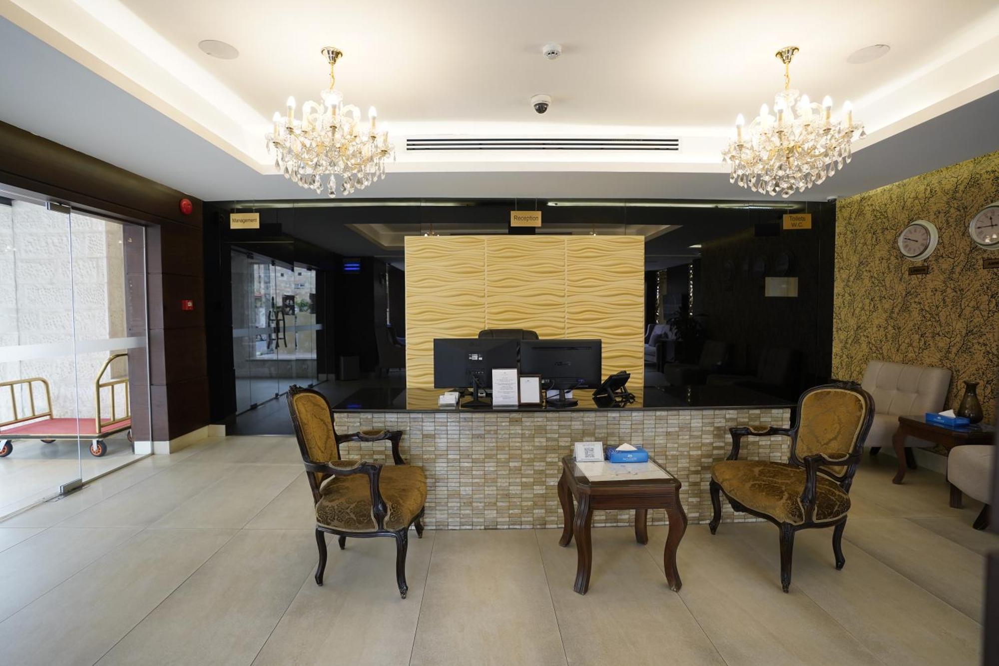 Naylover Hotel Suites Amman Ngoại thất bức ảnh