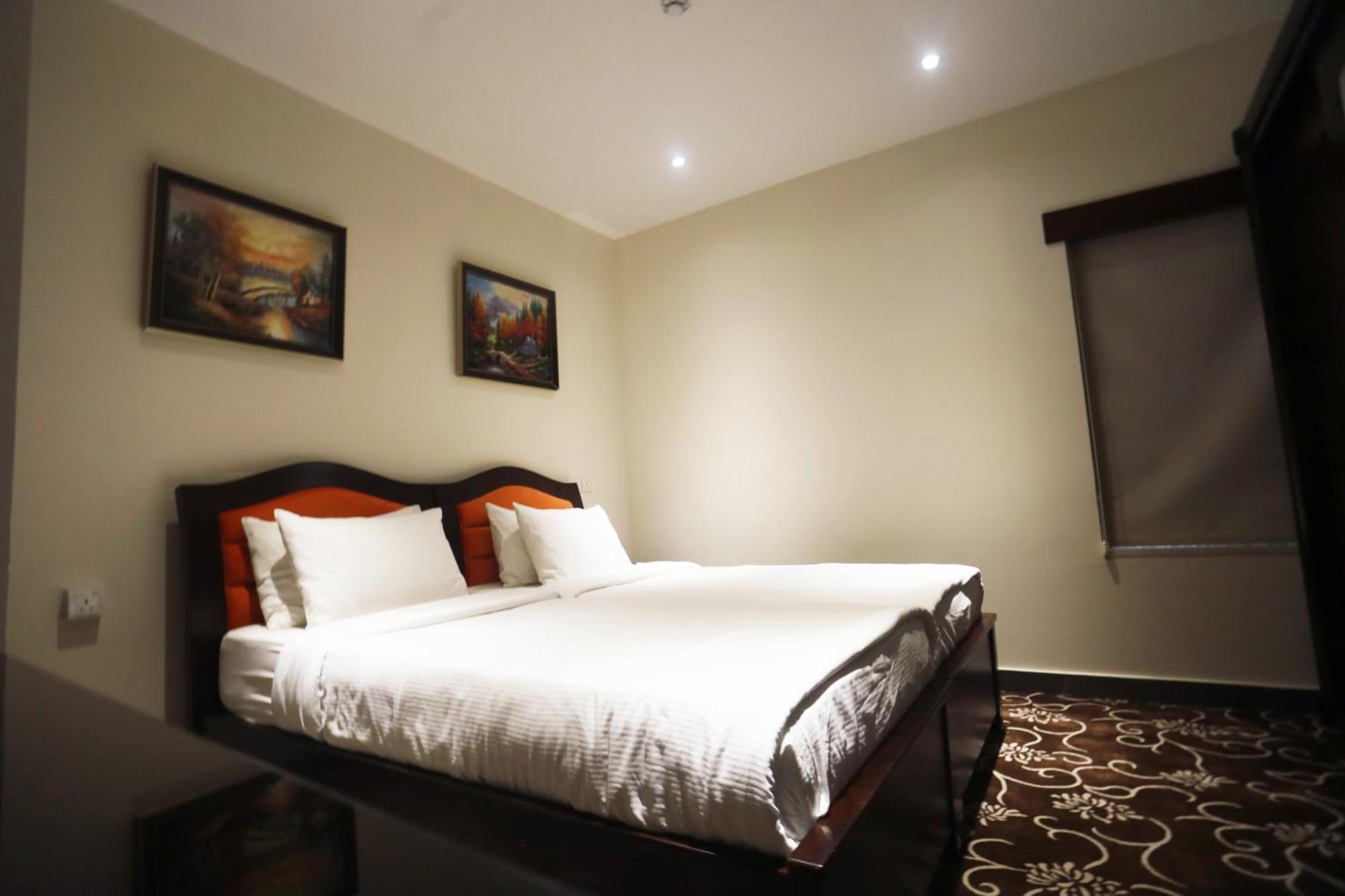 Naylover Hotel Suites Amman Ngoại thất bức ảnh