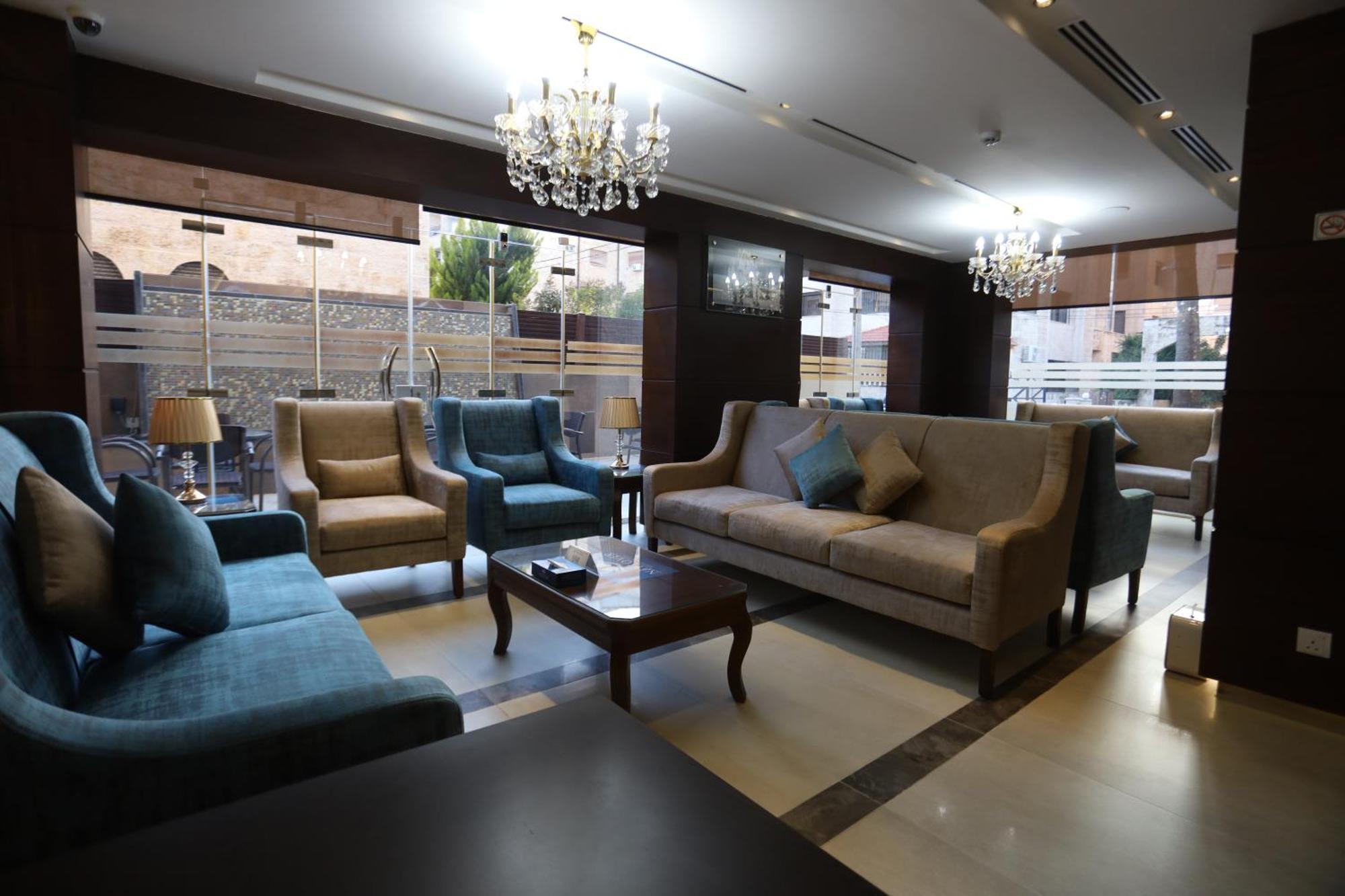Naylover Hotel Suites Amman Ngoại thất bức ảnh