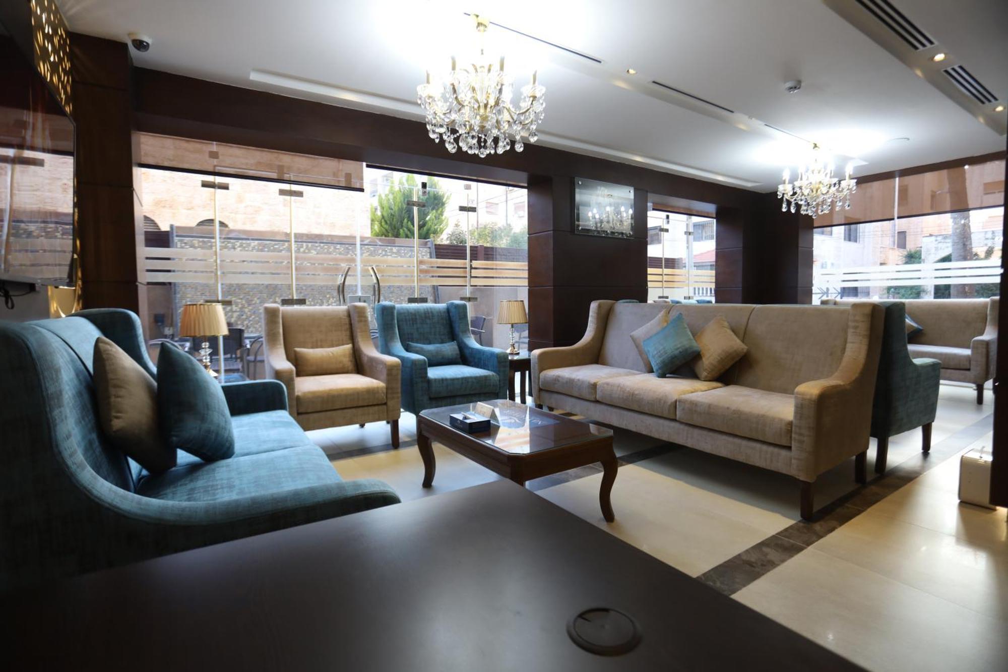 Naylover Hotel Suites Amman Ngoại thất bức ảnh