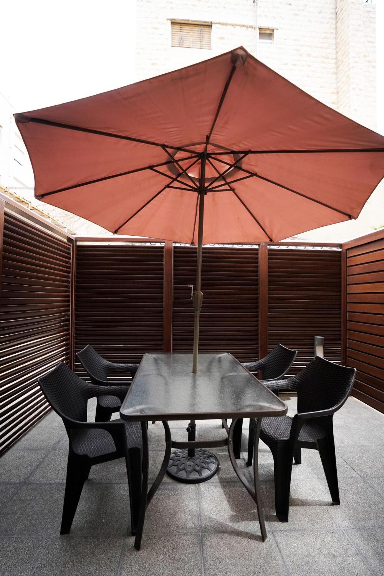 Naylover Hotel Suites Amman Ngoại thất bức ảnh